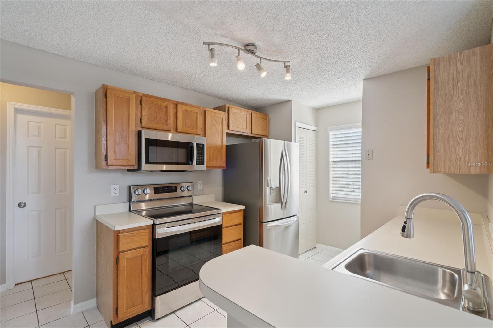 HIDDEN SPGS CONDO - Residential