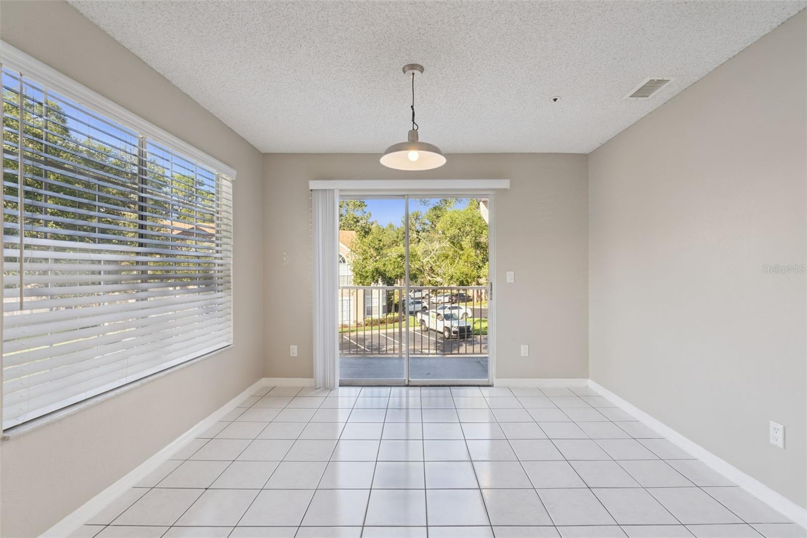 HIDDEN SPGS CONDO - Residential