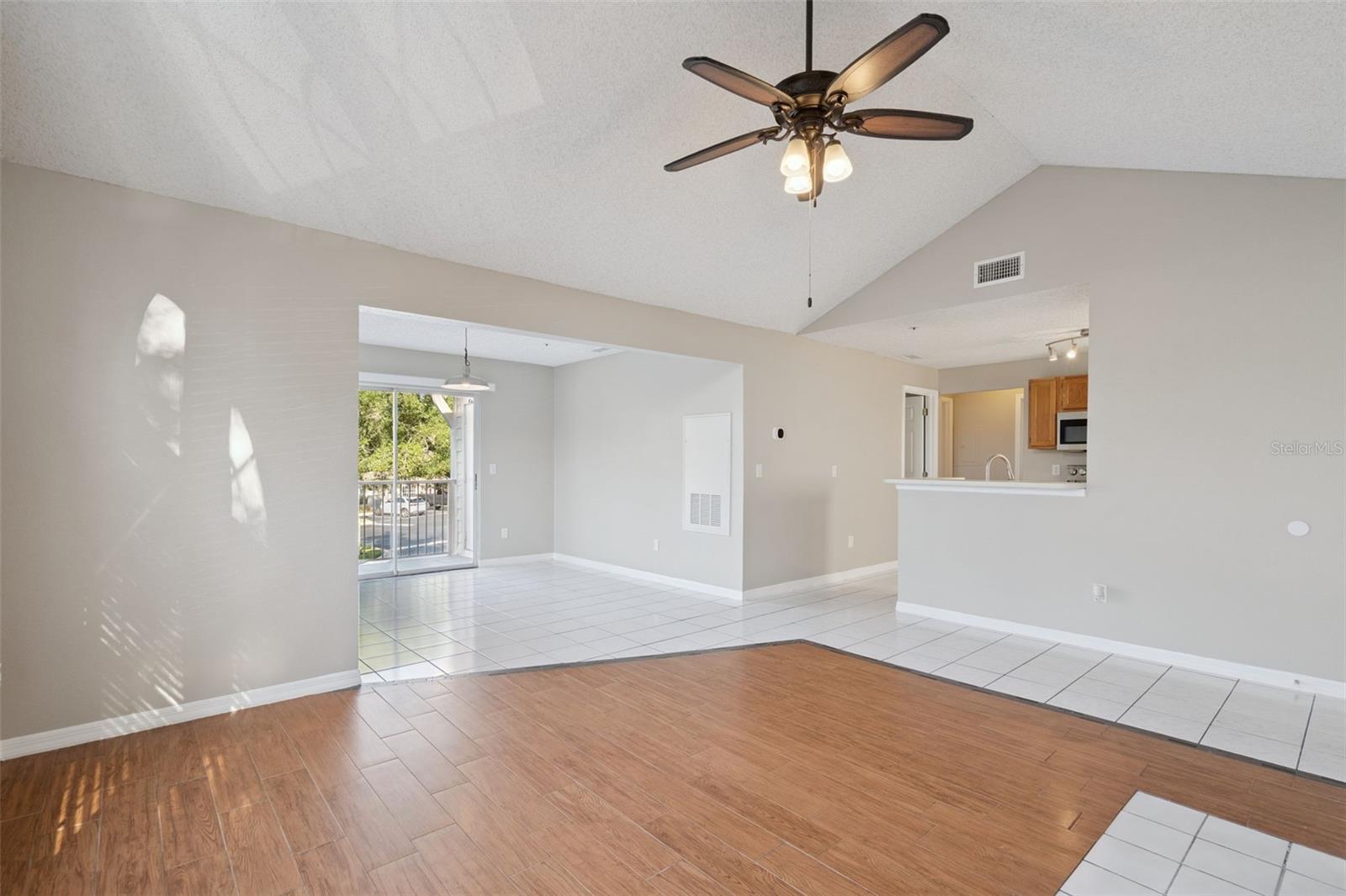 HIDDEN SPGS CONDO - Residential