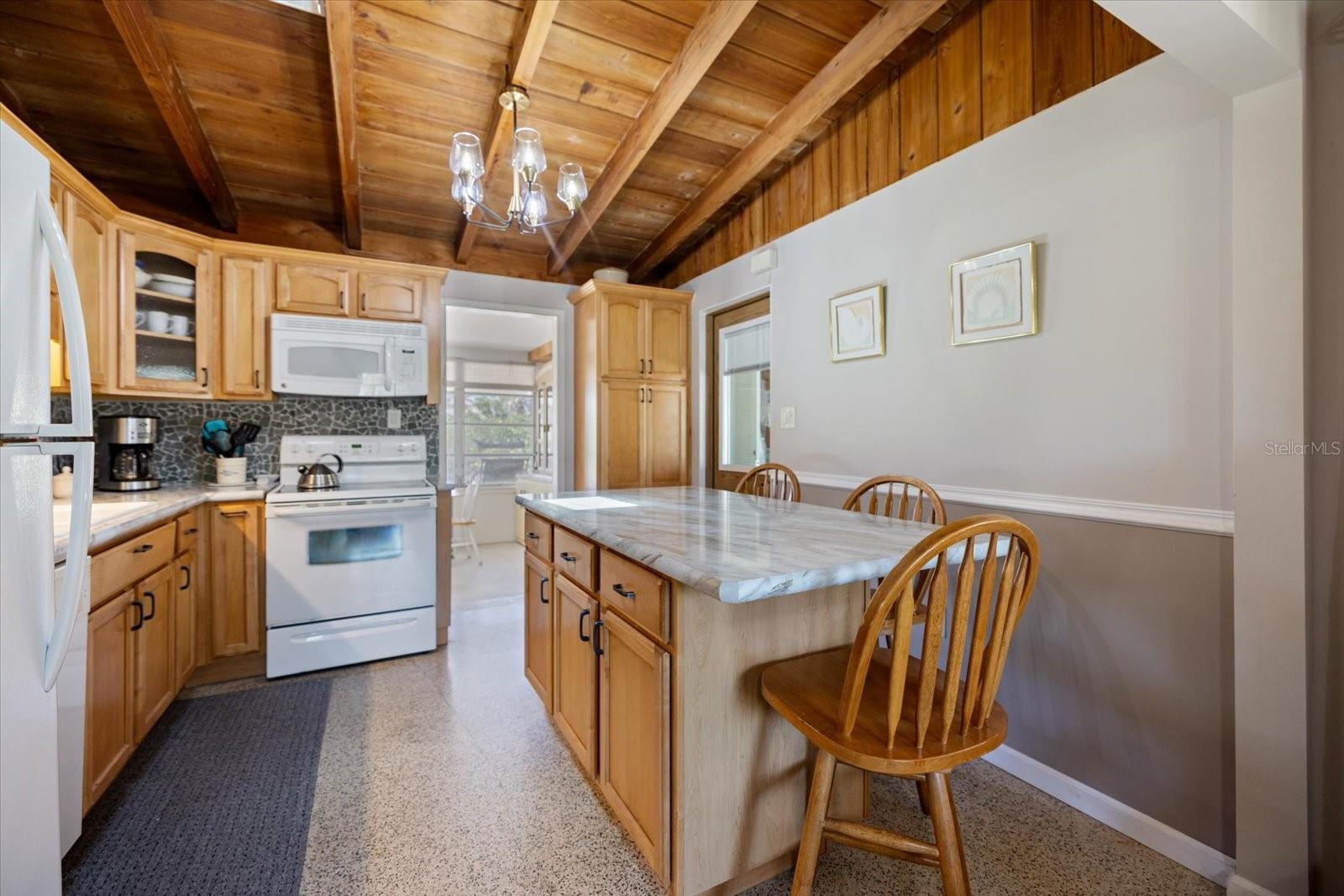 MOBILE CITY - Residential