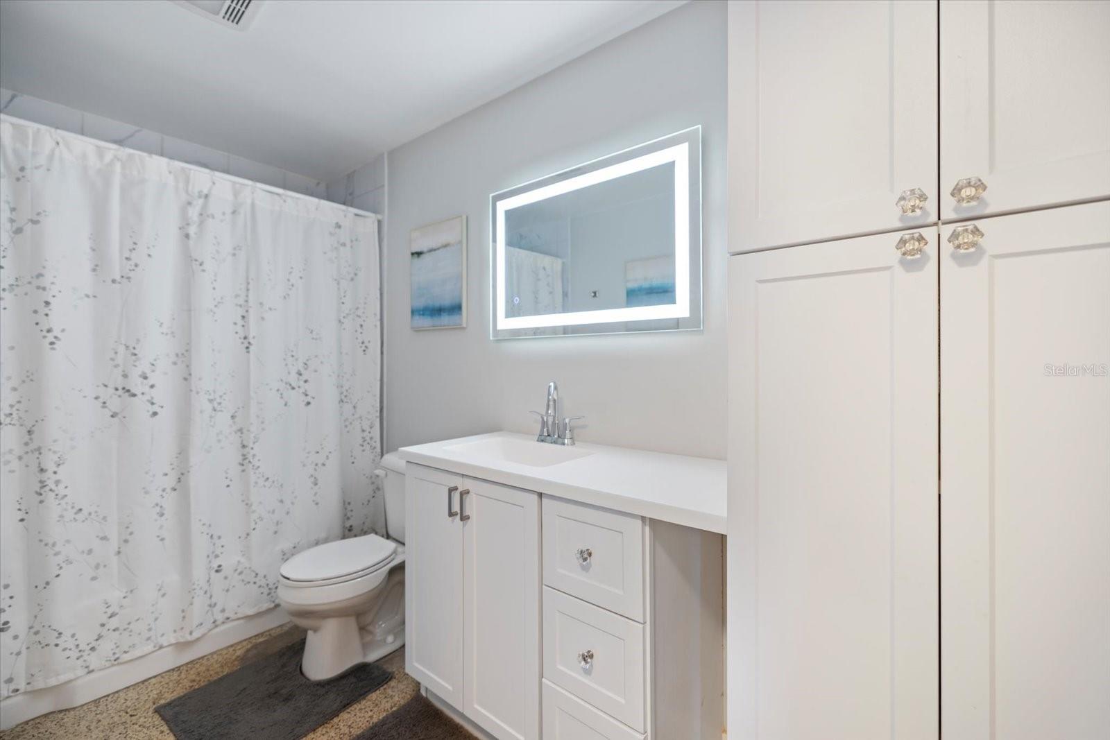 MOBILE CITY - Residential