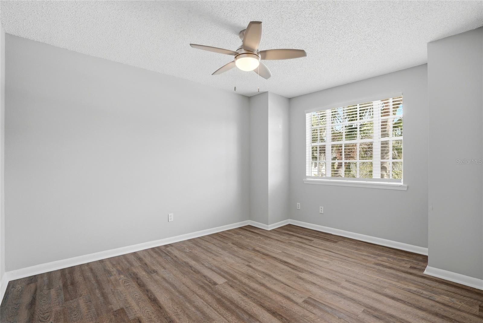 MALLORY SQUARE A CONDO - Residential