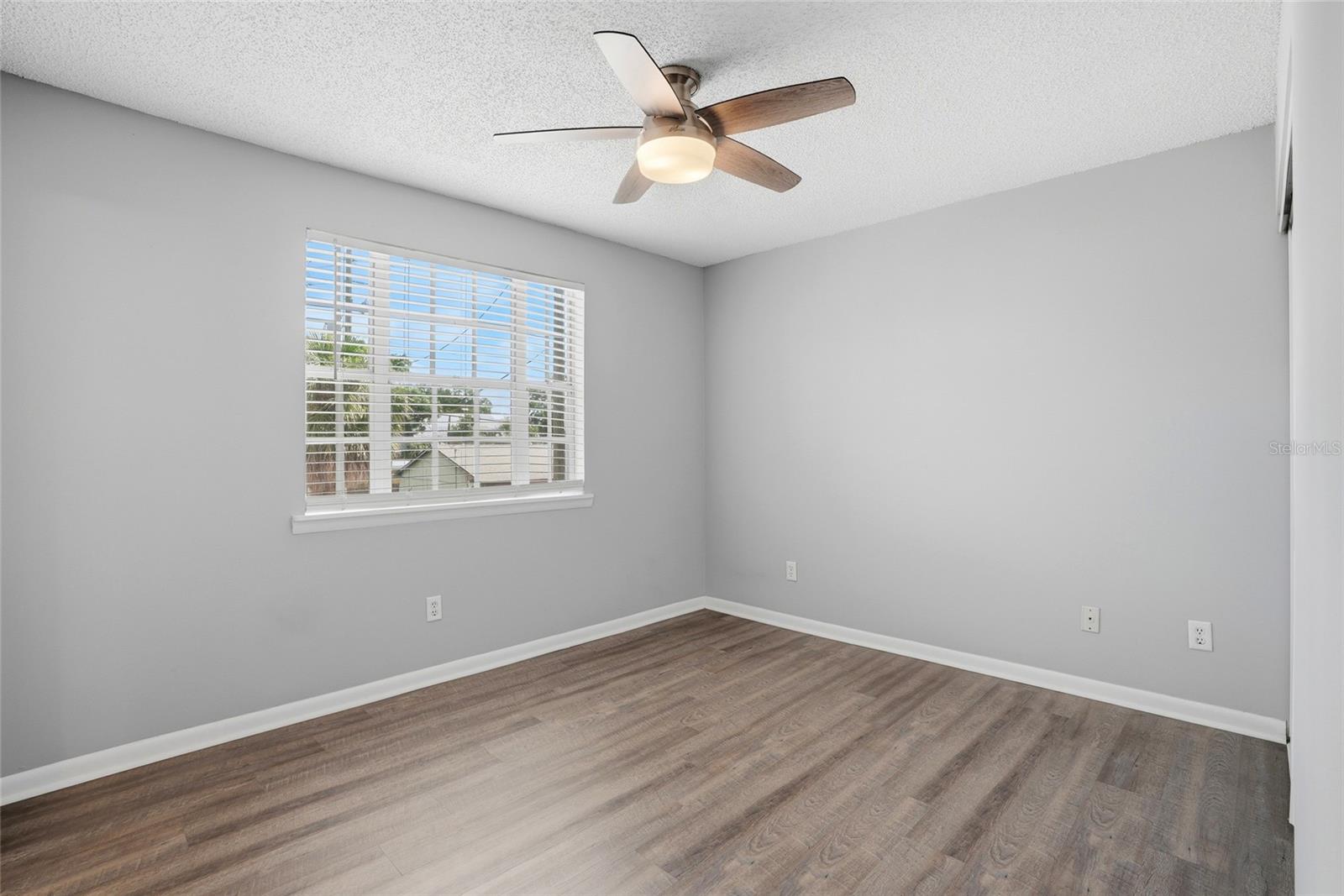 MALLORY SQUARE A CONDO - Residential