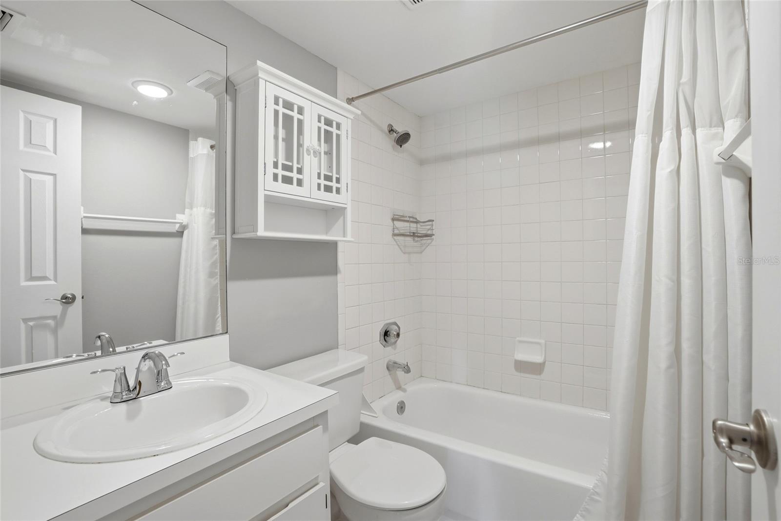 MALLORY SQUARE A CONDO - Residential