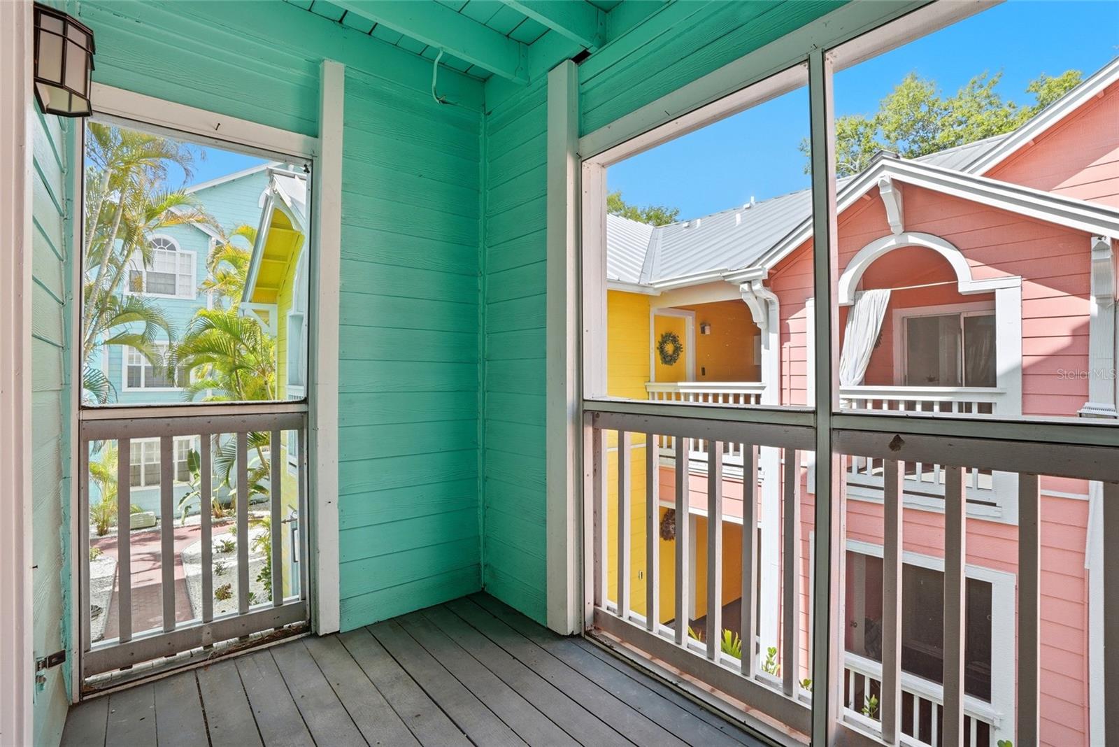 MALLORY SQUARE A CONDO - Residential