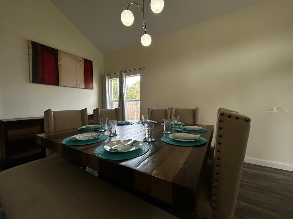 LINDFIELDS UNIT 1 - Residential Lease