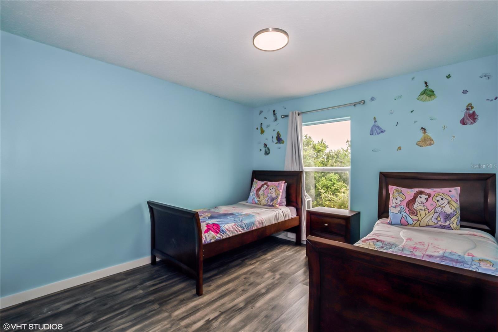 LINDFIELDS UNIT 1 - Residential Lease