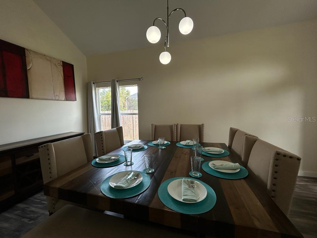 LINDFIELDS UNIT 1 - Residential Lease