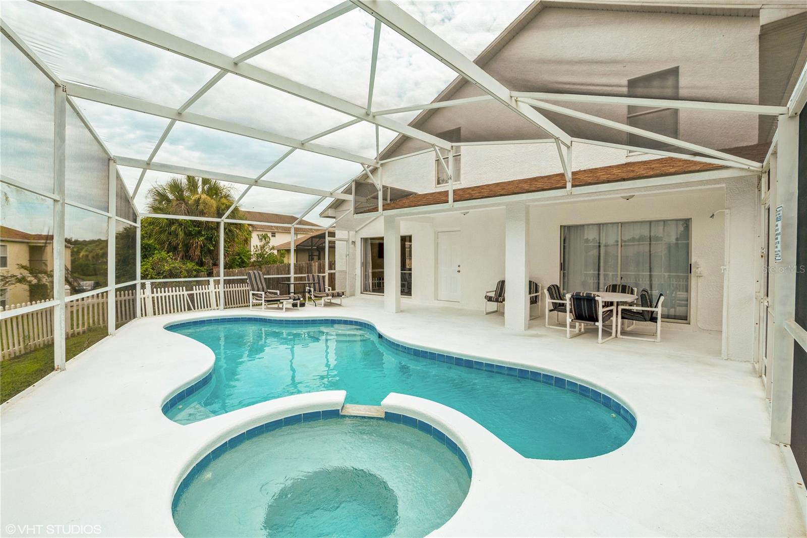 LINDFIELDS UNIT 1 - Residential Lease