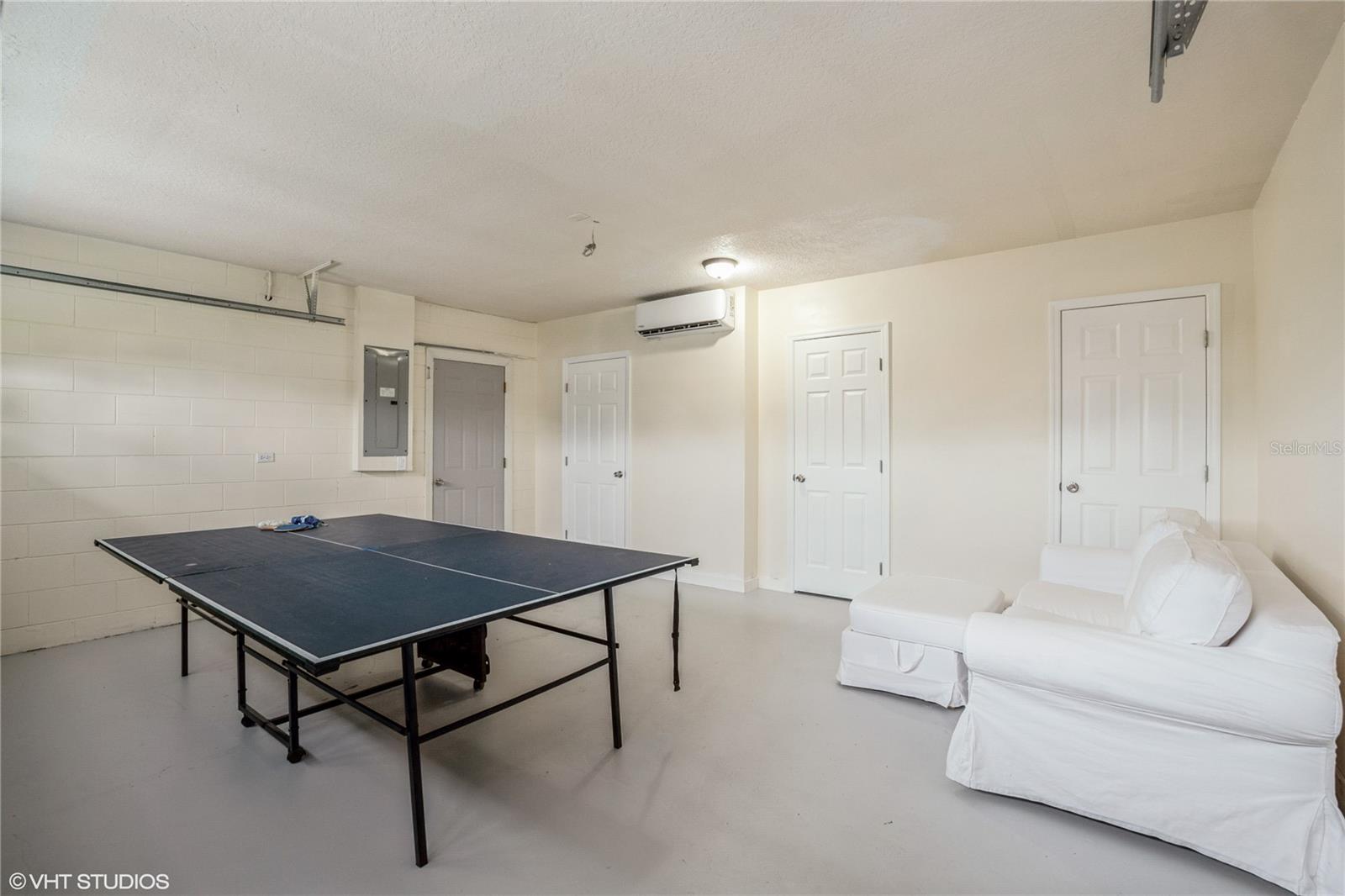 LINDFIELDS UNIT 1 - Residential Lease