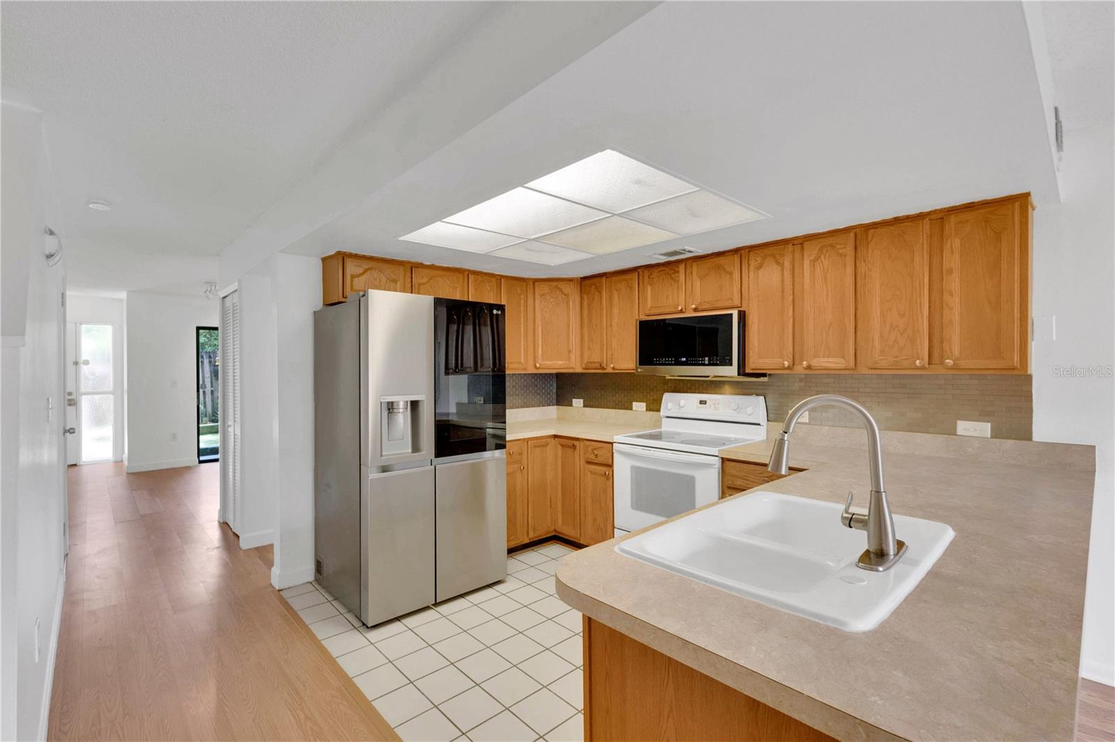 WINDSOR PINES 1 CONDO - Residential