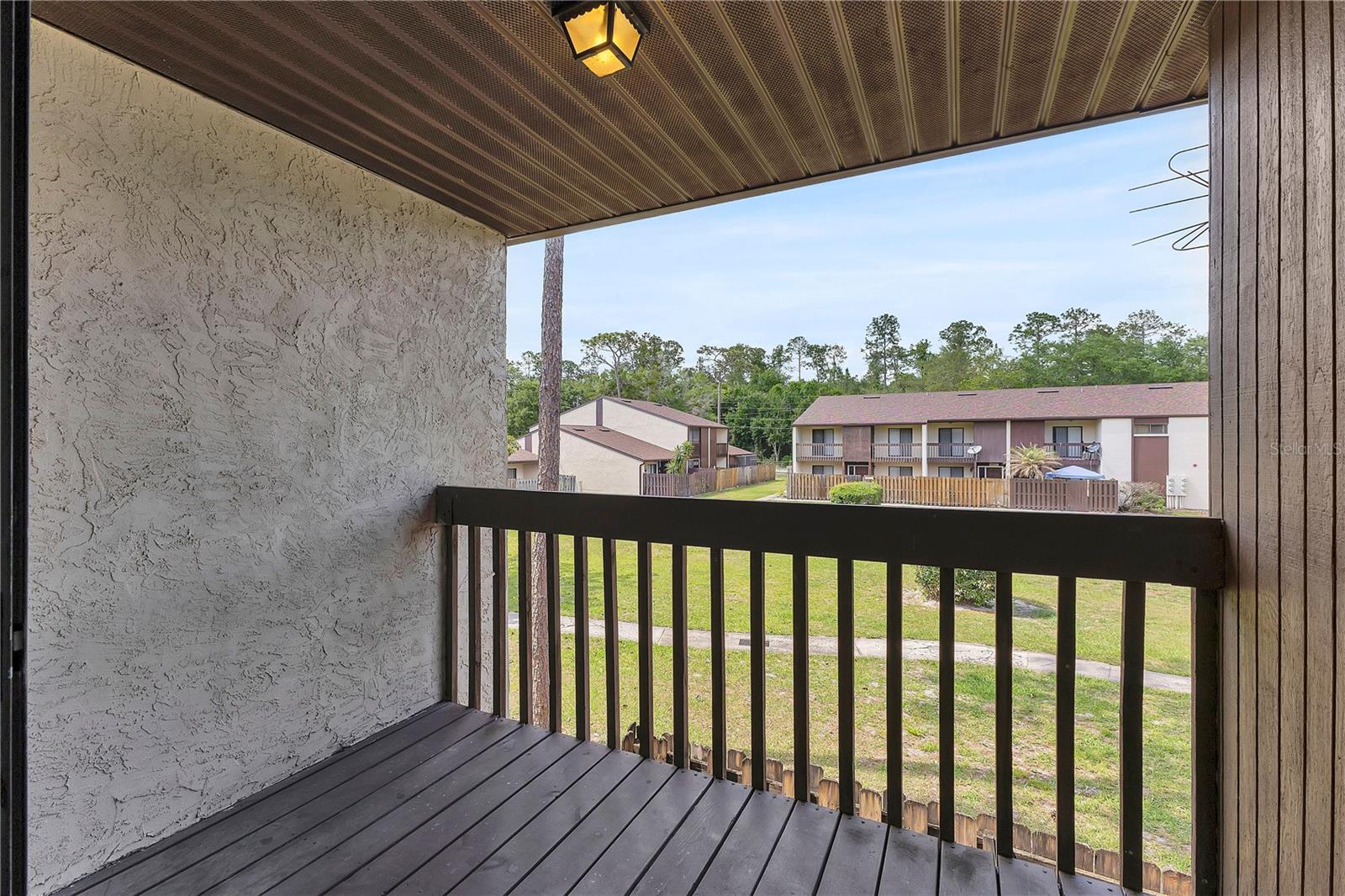 WINDSOR PINES 1 CONDO - Residential