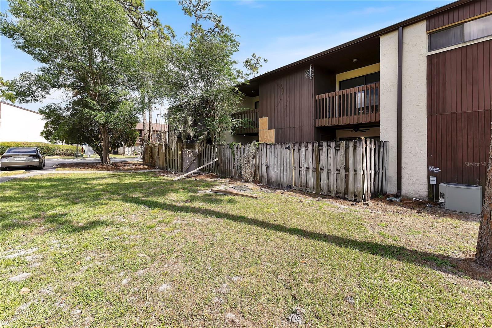 WINDSOR PINES 1 CONDO - Residential