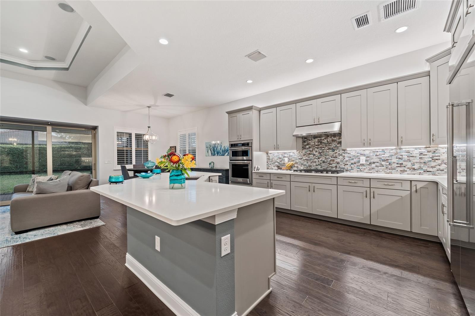 ROYAL CYPRESS PRESERVE-PH 4 - Residential