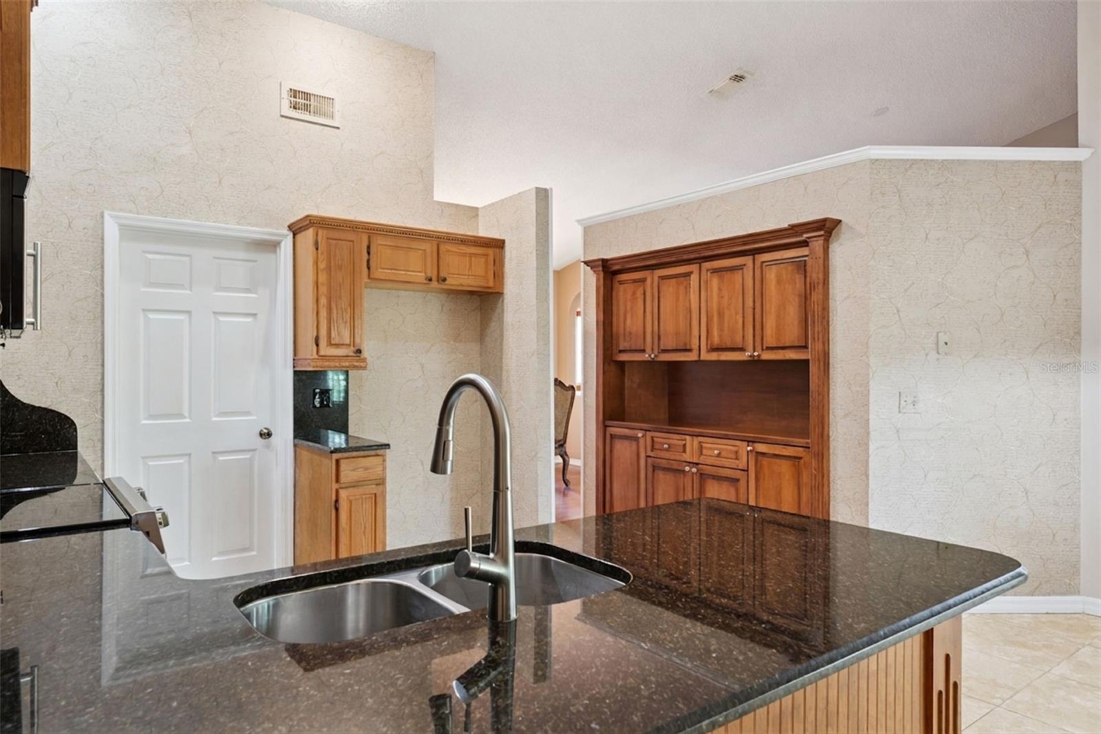 PEMBROOKE - Residential