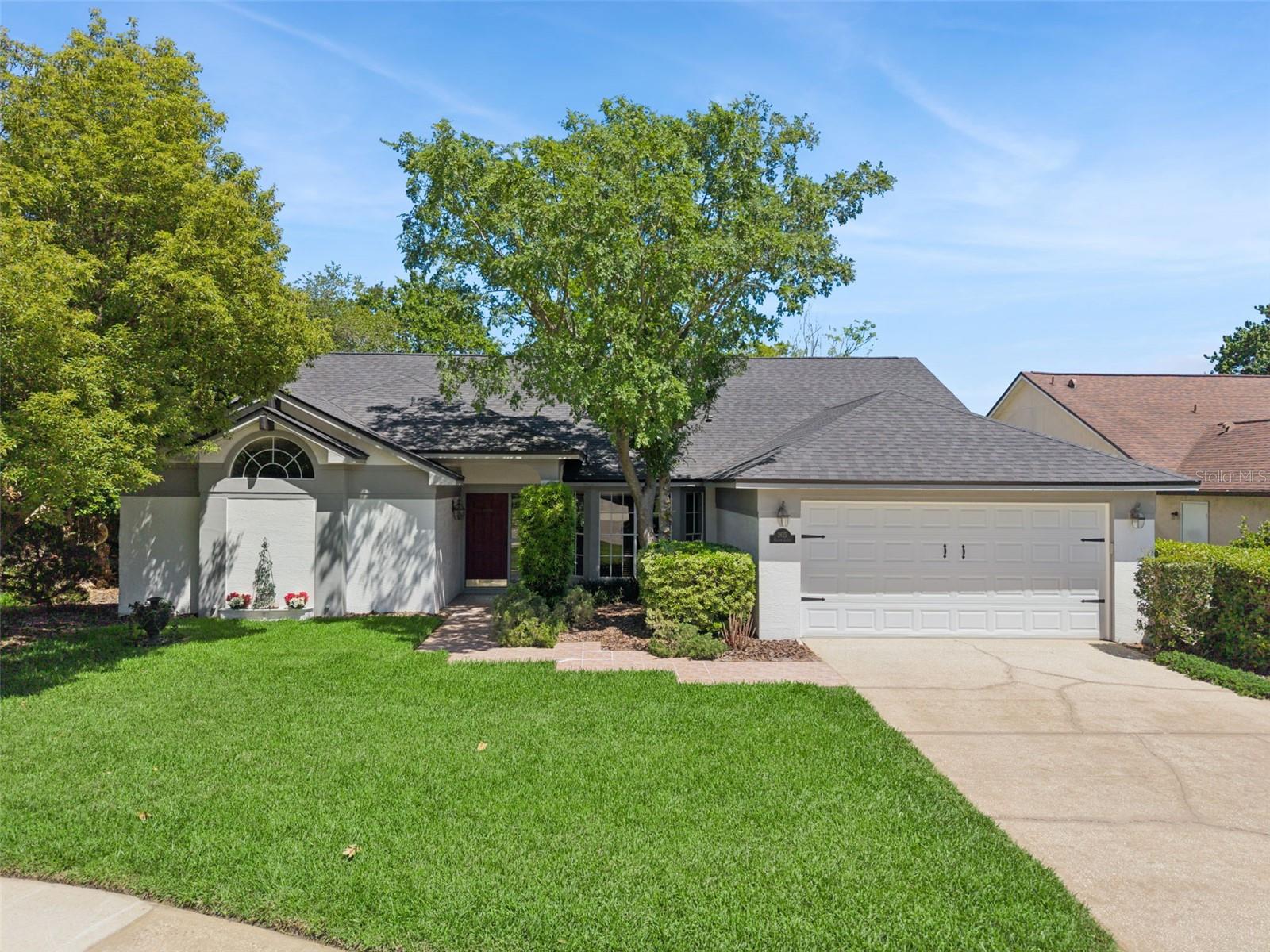 PEMBROOKE - Residential