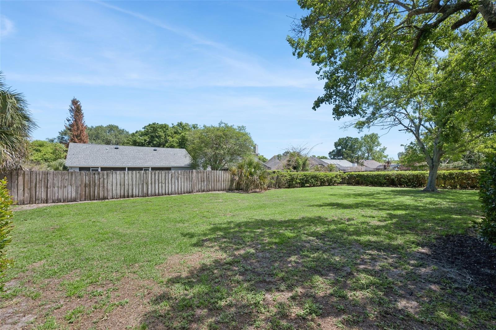 PEMBROOKE - Residential