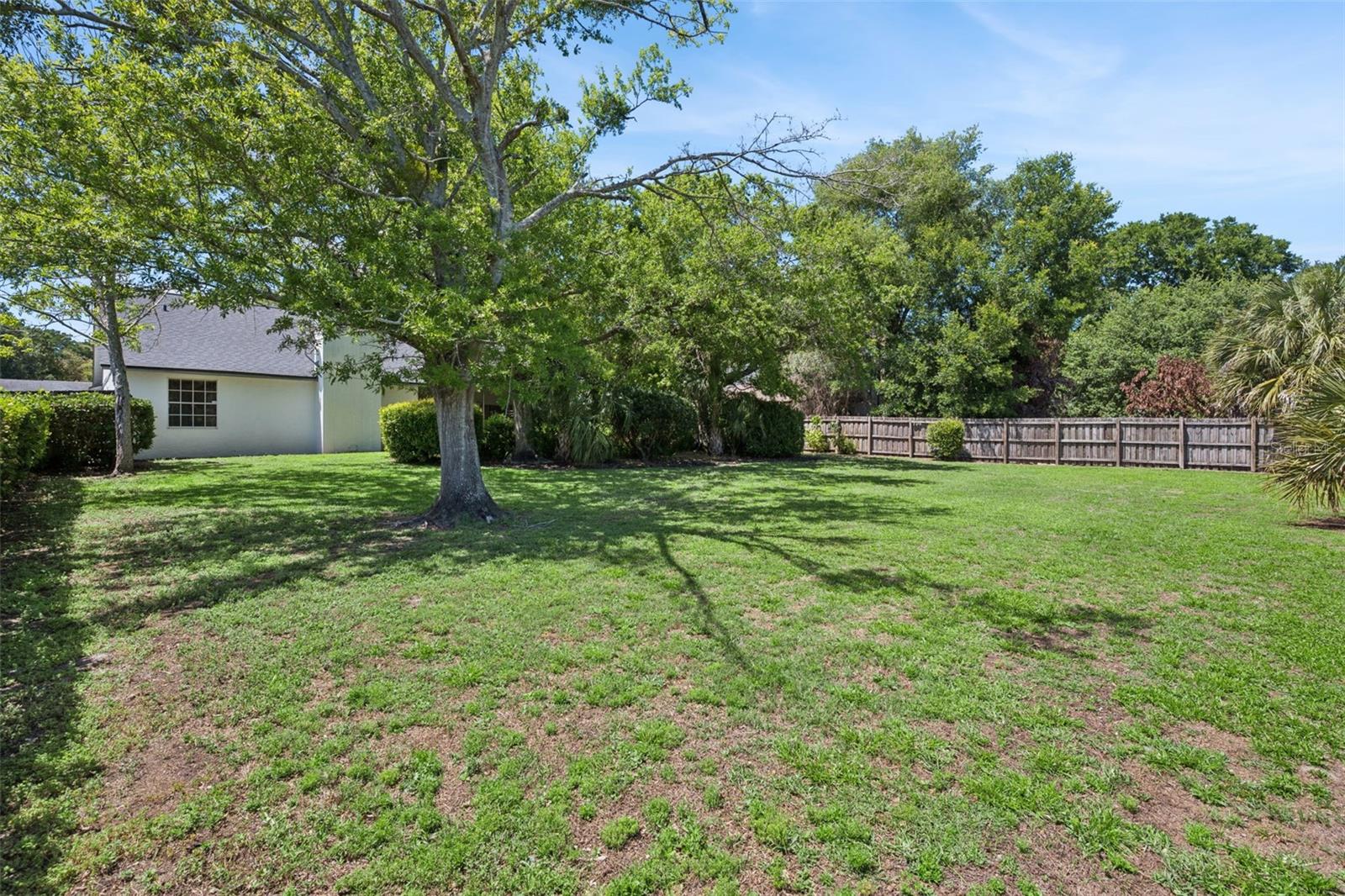 PEMBROOKE - Residential