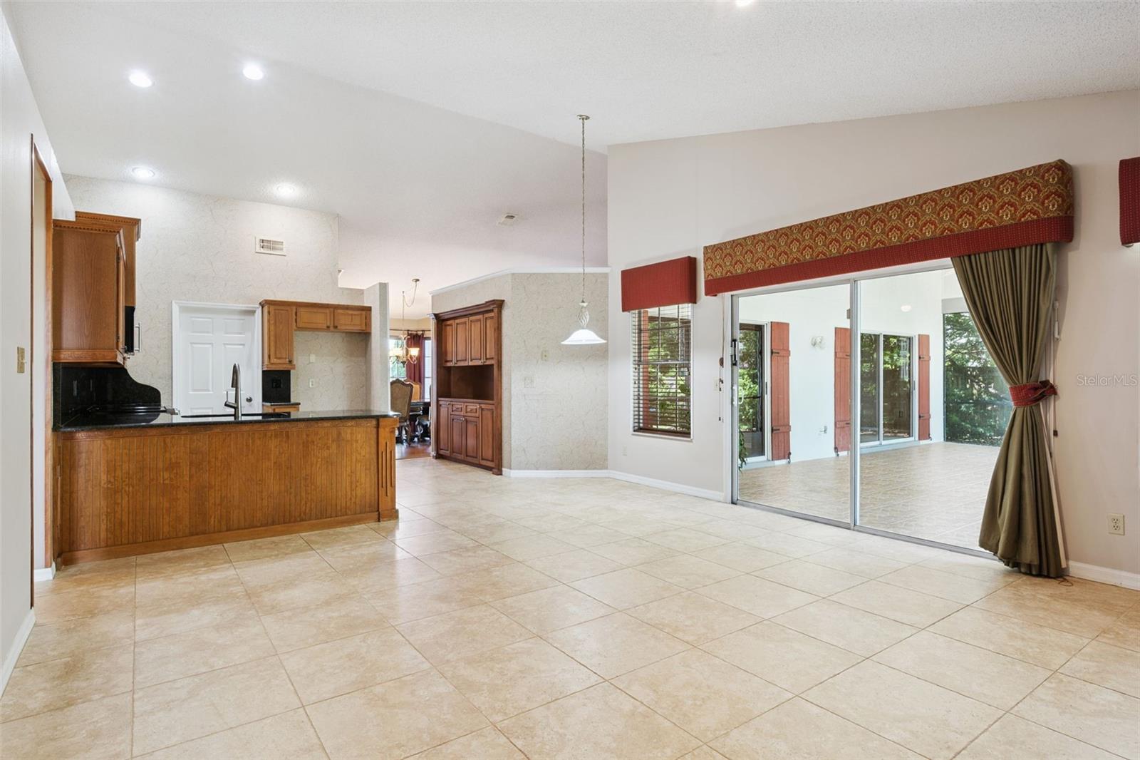 PEMBROOKE - Residential