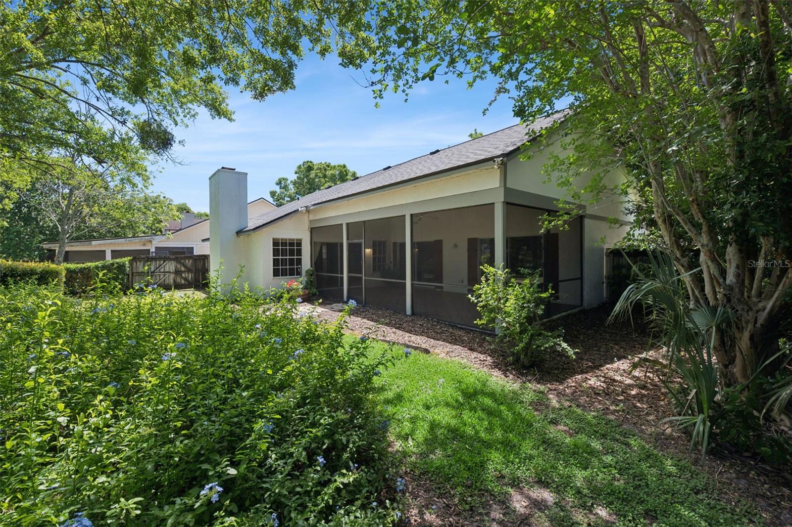 PEMBROOKE - Residential