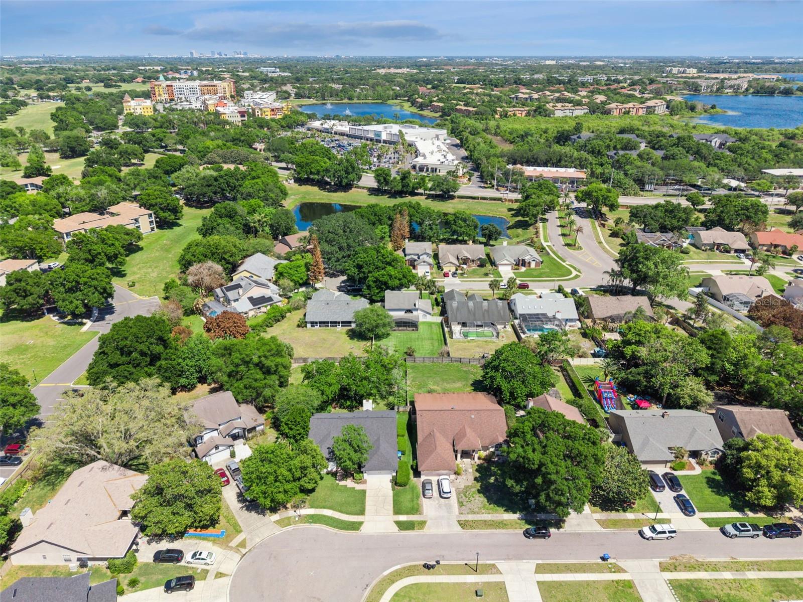 PEMBROOKE - Residential