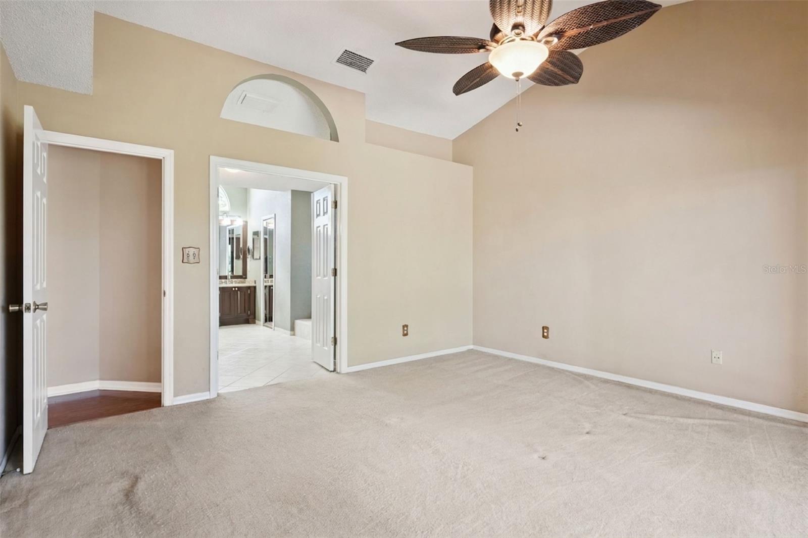 PEMBROOKE - Residential