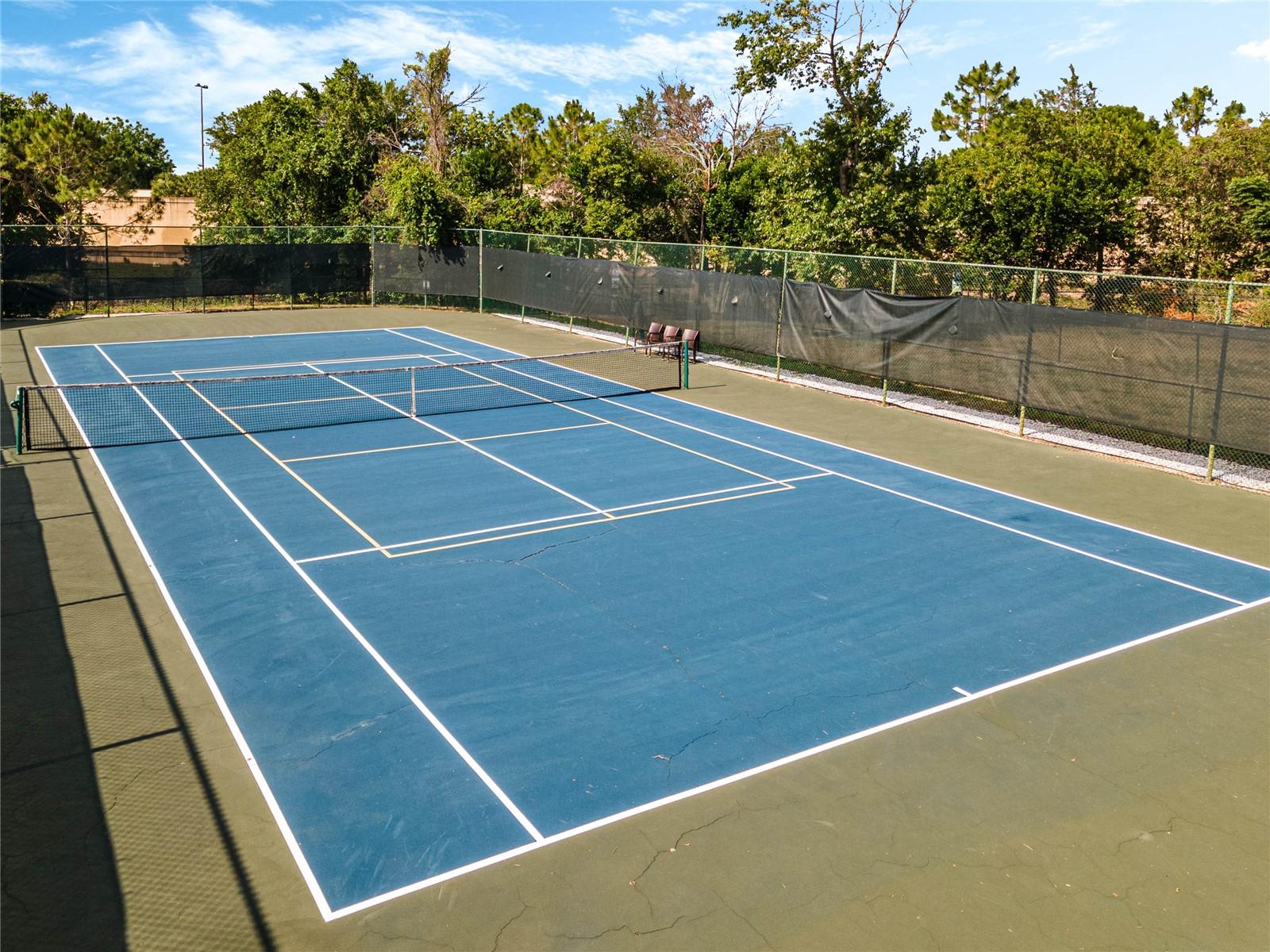 PEMBROOKE - Residential