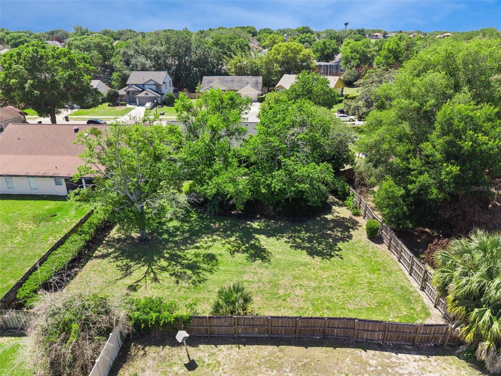 PEMBROOKE - Residential