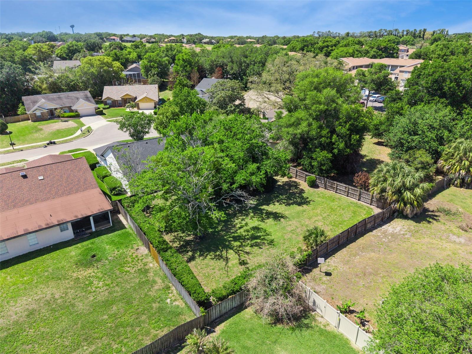 PEMBROOKE - Residential