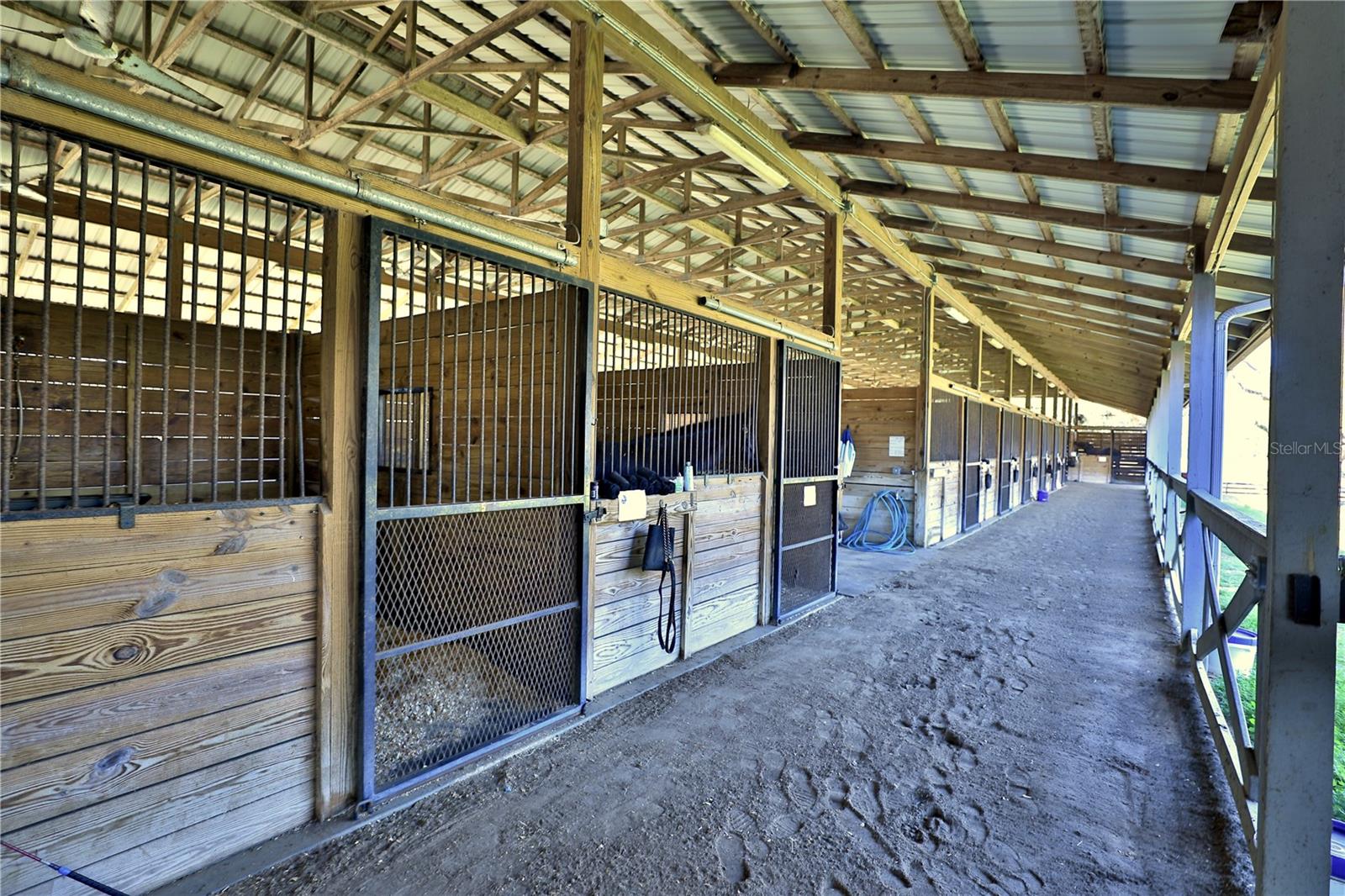 ACREAGE NONSUB - Residential