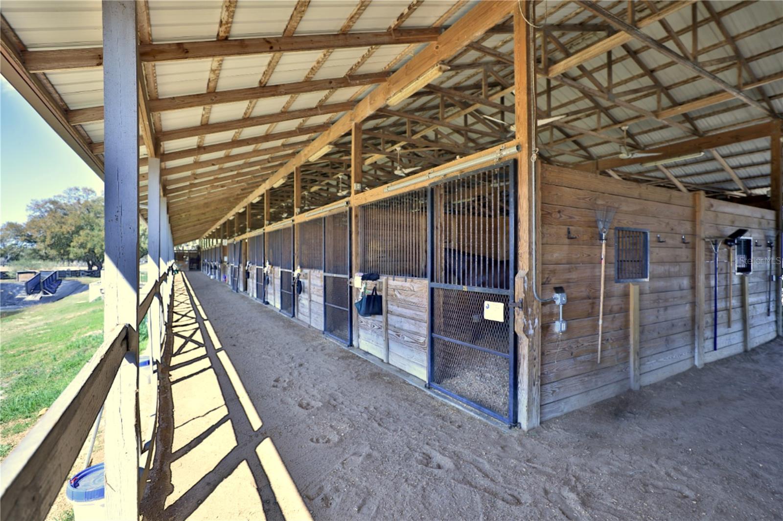 ACREAGE NONSUB - Residential