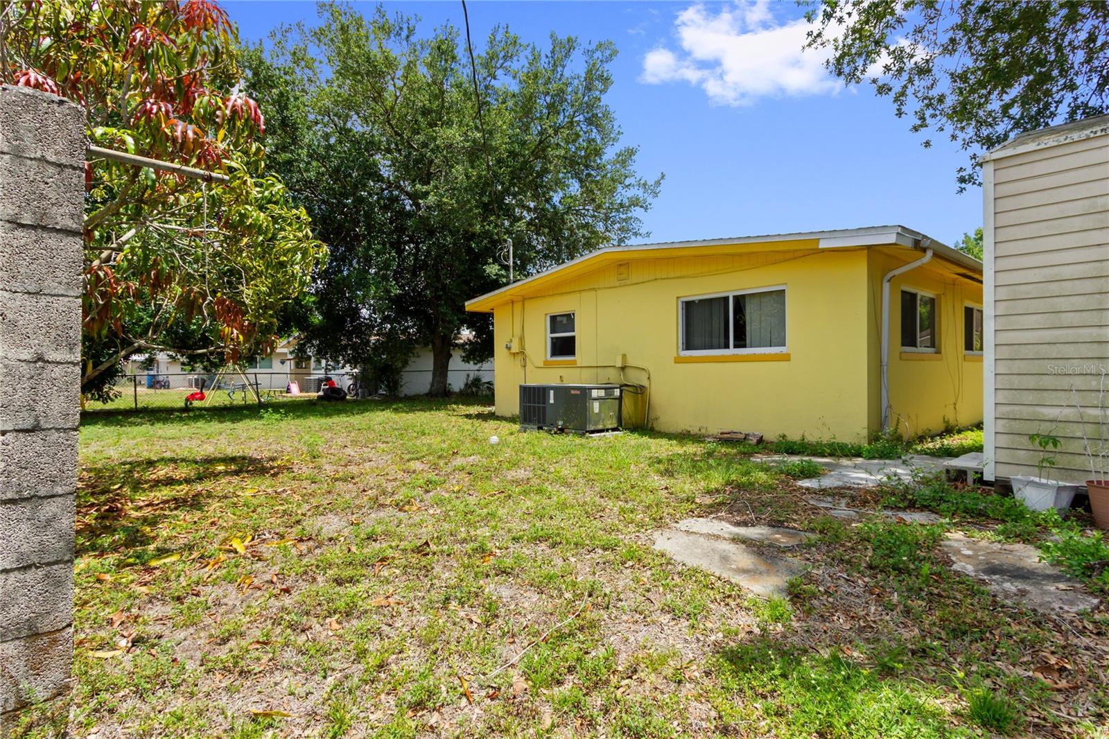 HILLCREST - Residential