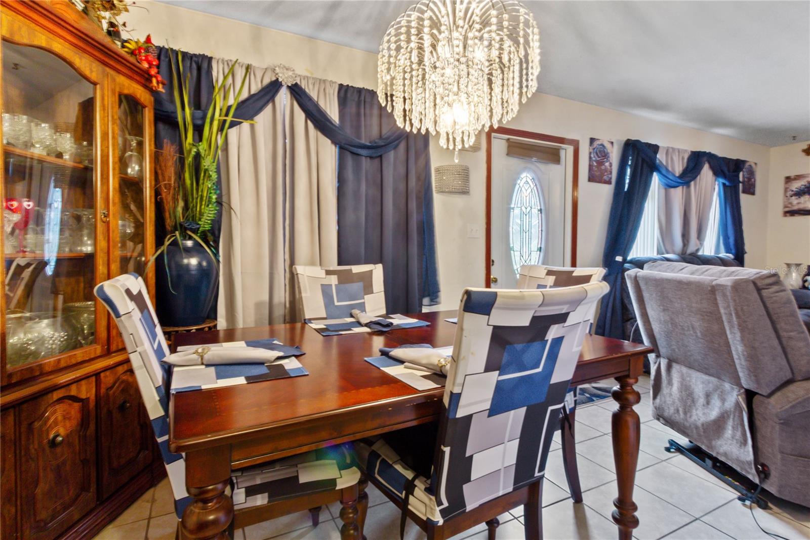 HILLCREST - Residential