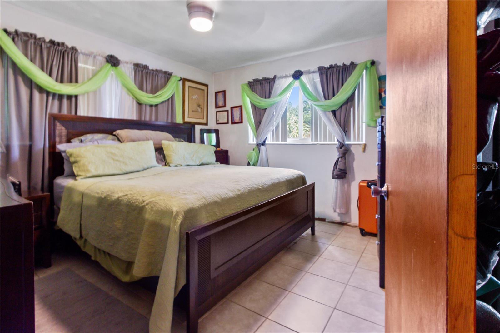 HILLCREST - Residential