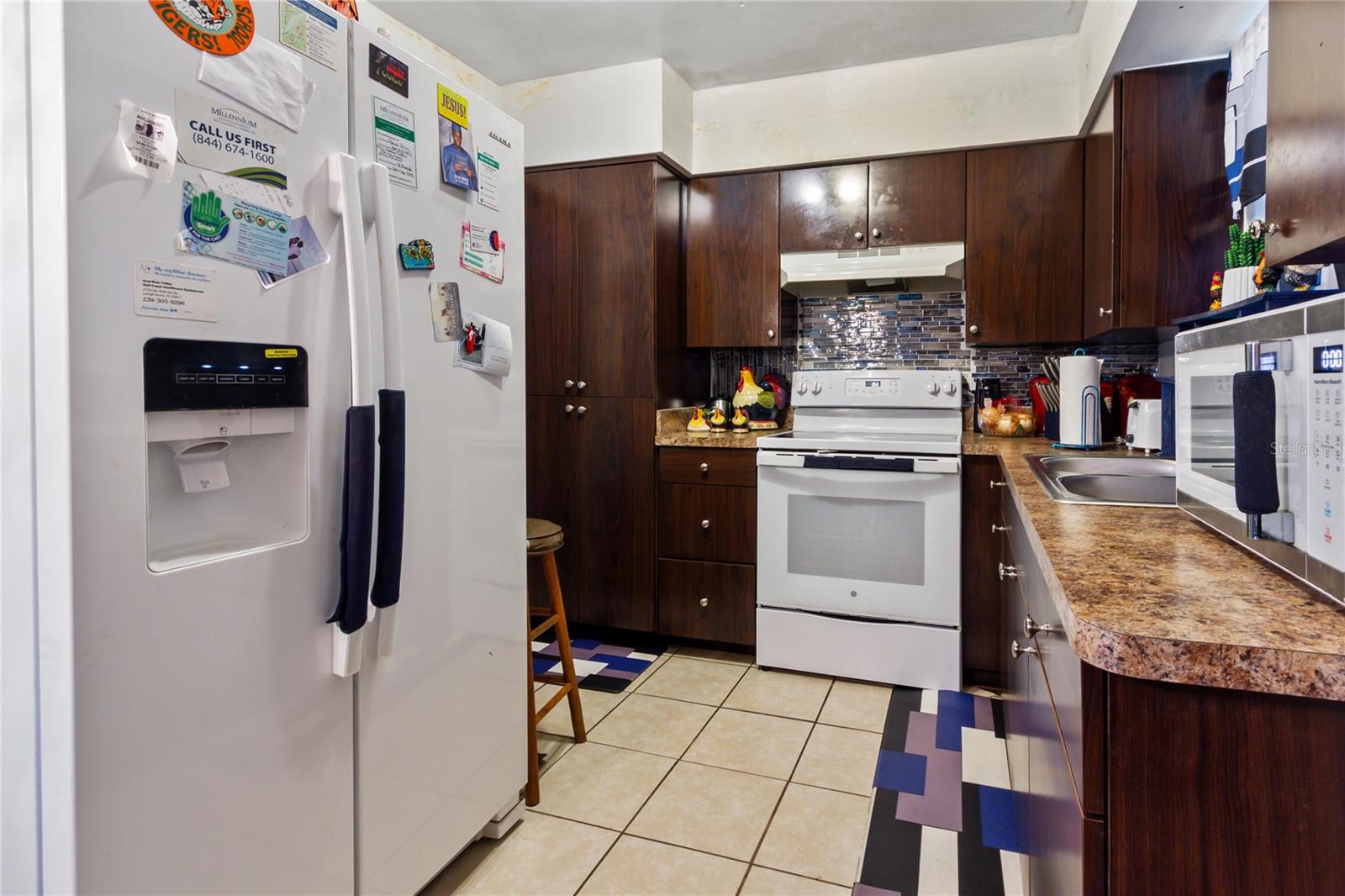 HILLCREST - Residential