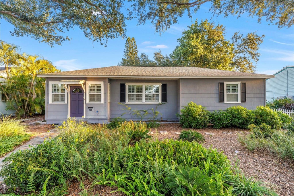 Photo of 755 39th Avenue NE, St Petersburg, FL 33703 (MLS # TB8549477)