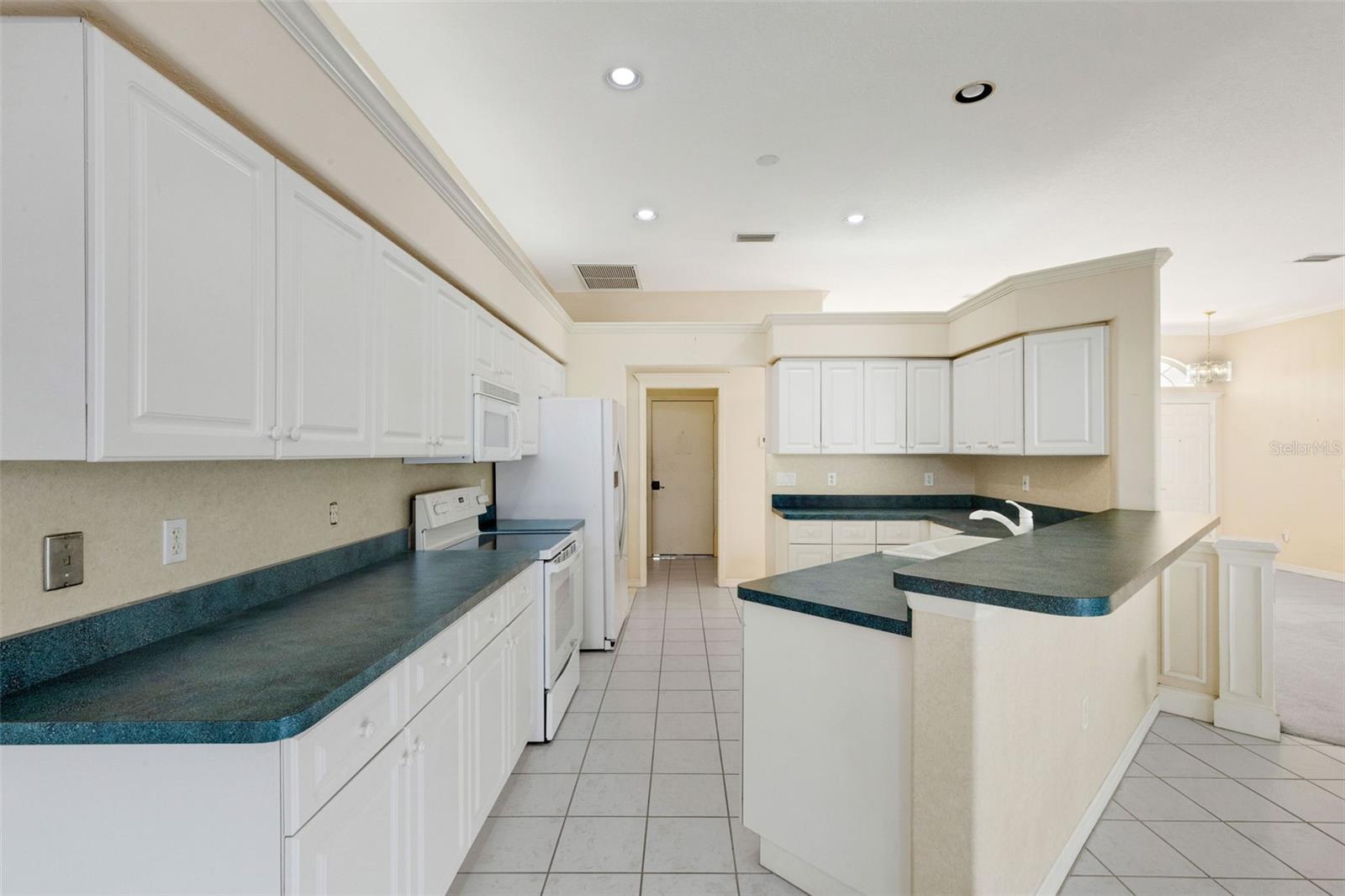 PARKWOOD LAKES PH III - Residential