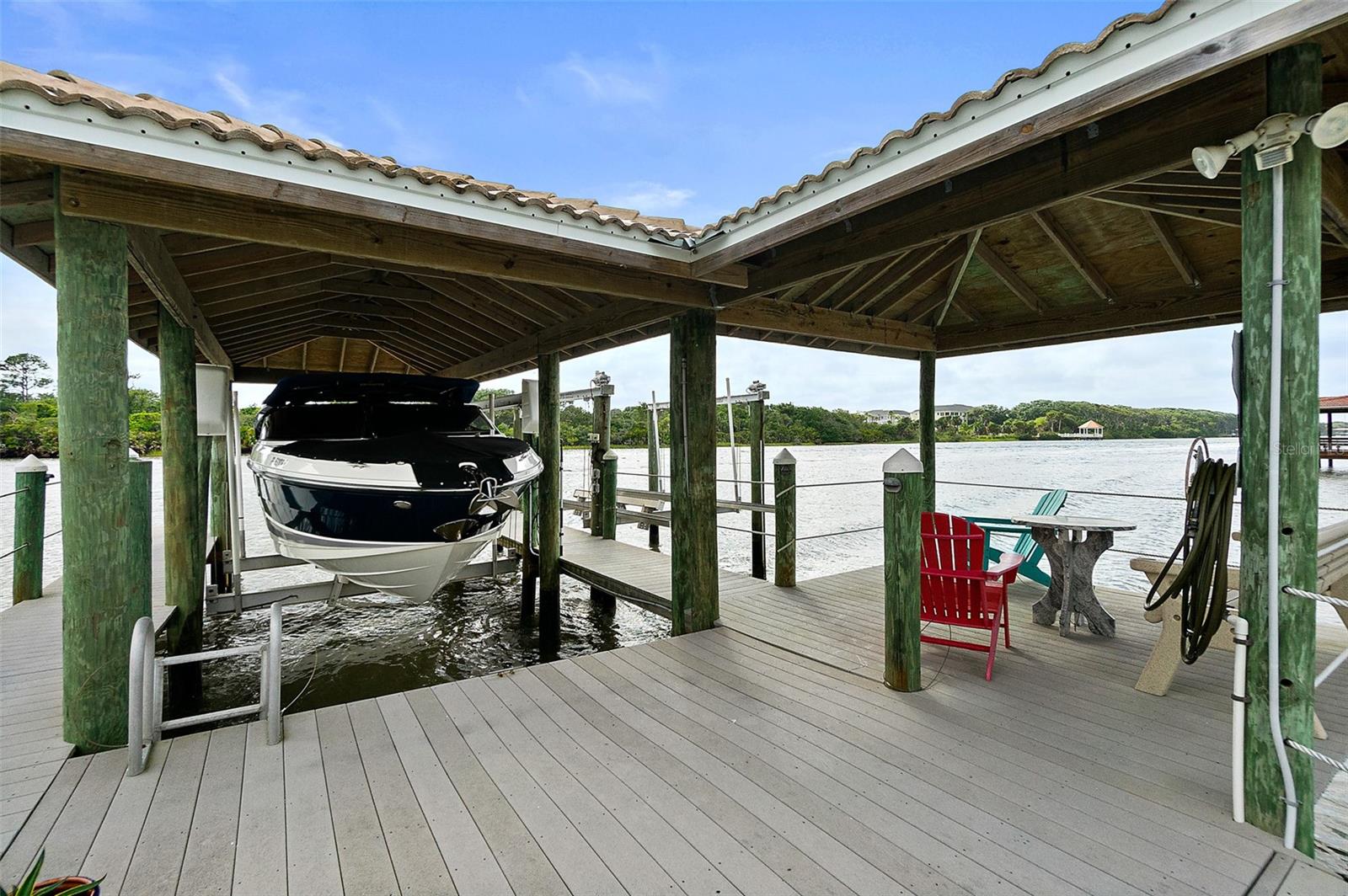 ISLAND ESTATES SUB - Residential