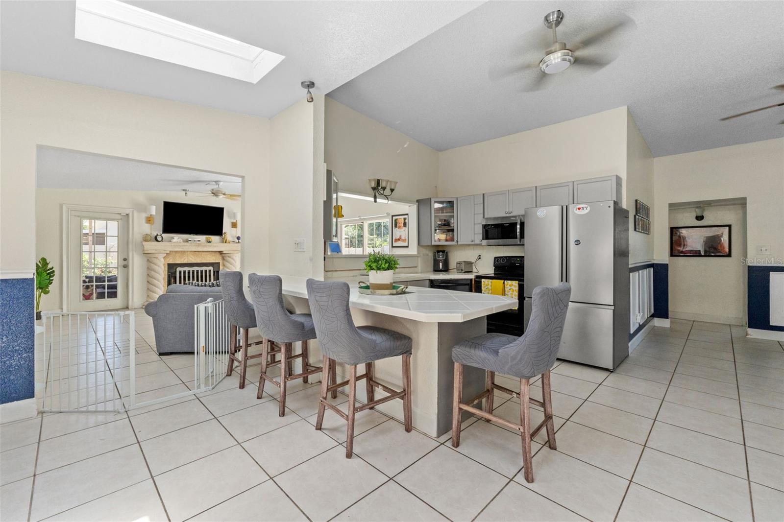 JUNGLE COUNTRY CLUB 2ND ADD - Residential