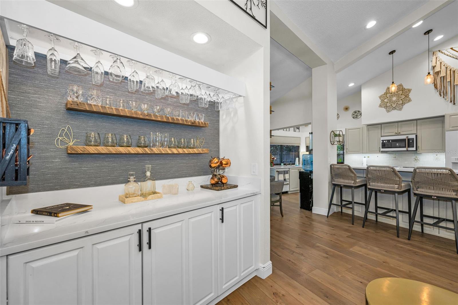 BELLE MEADE - Residential