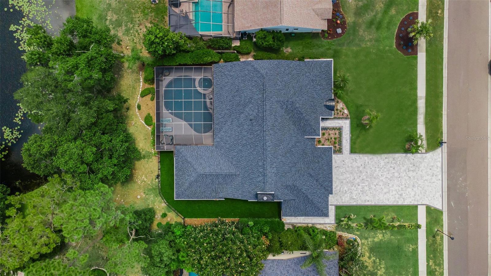 BELLE MEADE - Residential