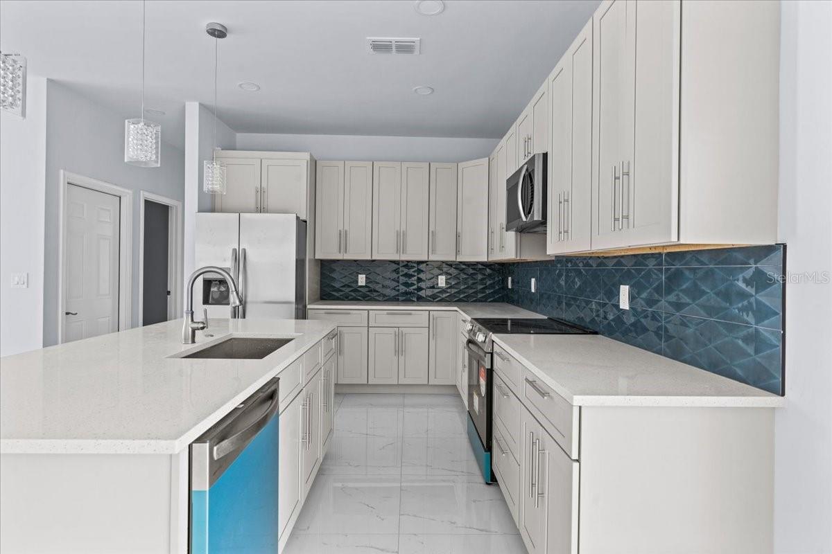DELTONA LAKES UNIT 32 - Residential