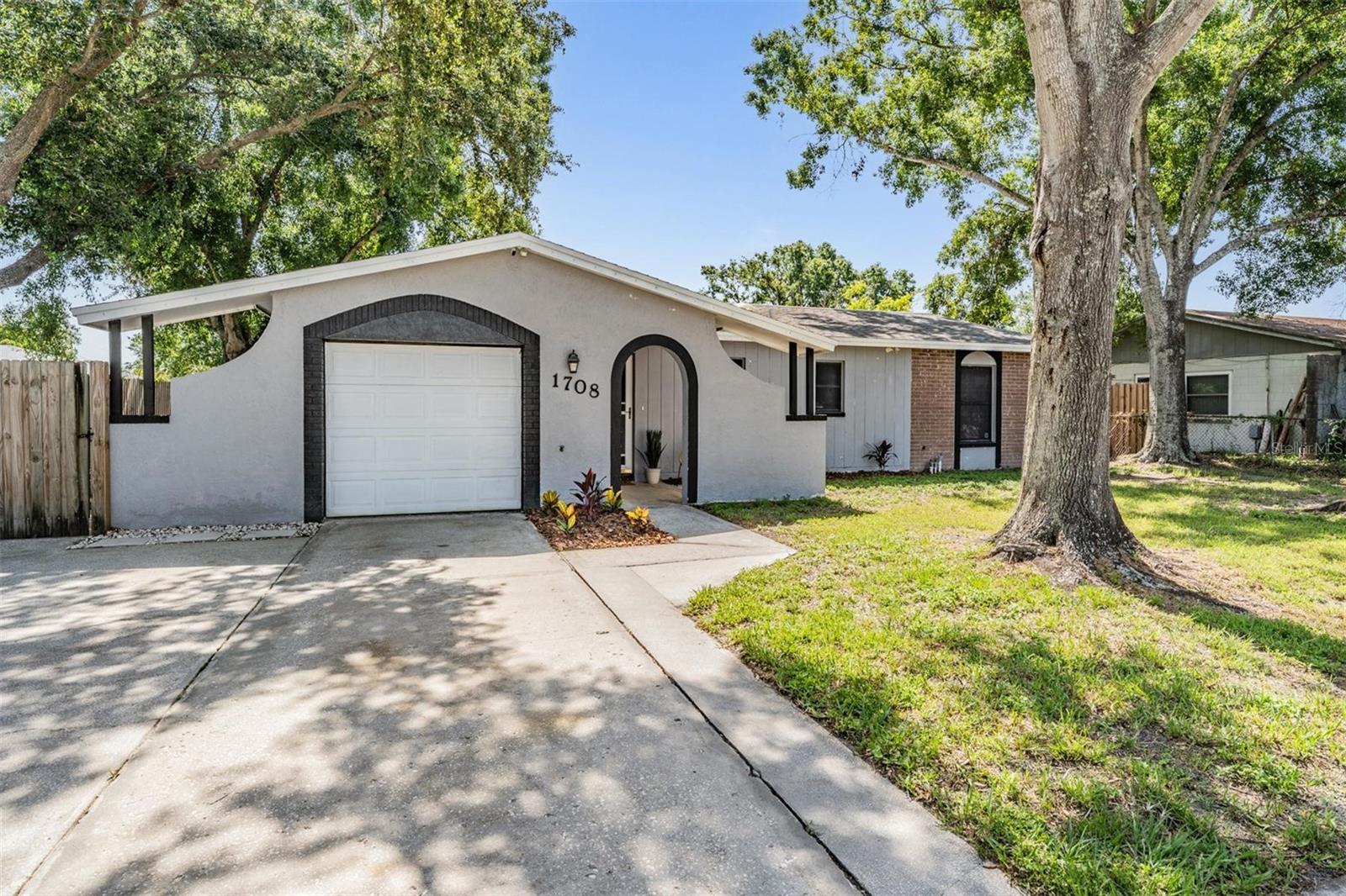 1708 JULIAN LANE DRIVE