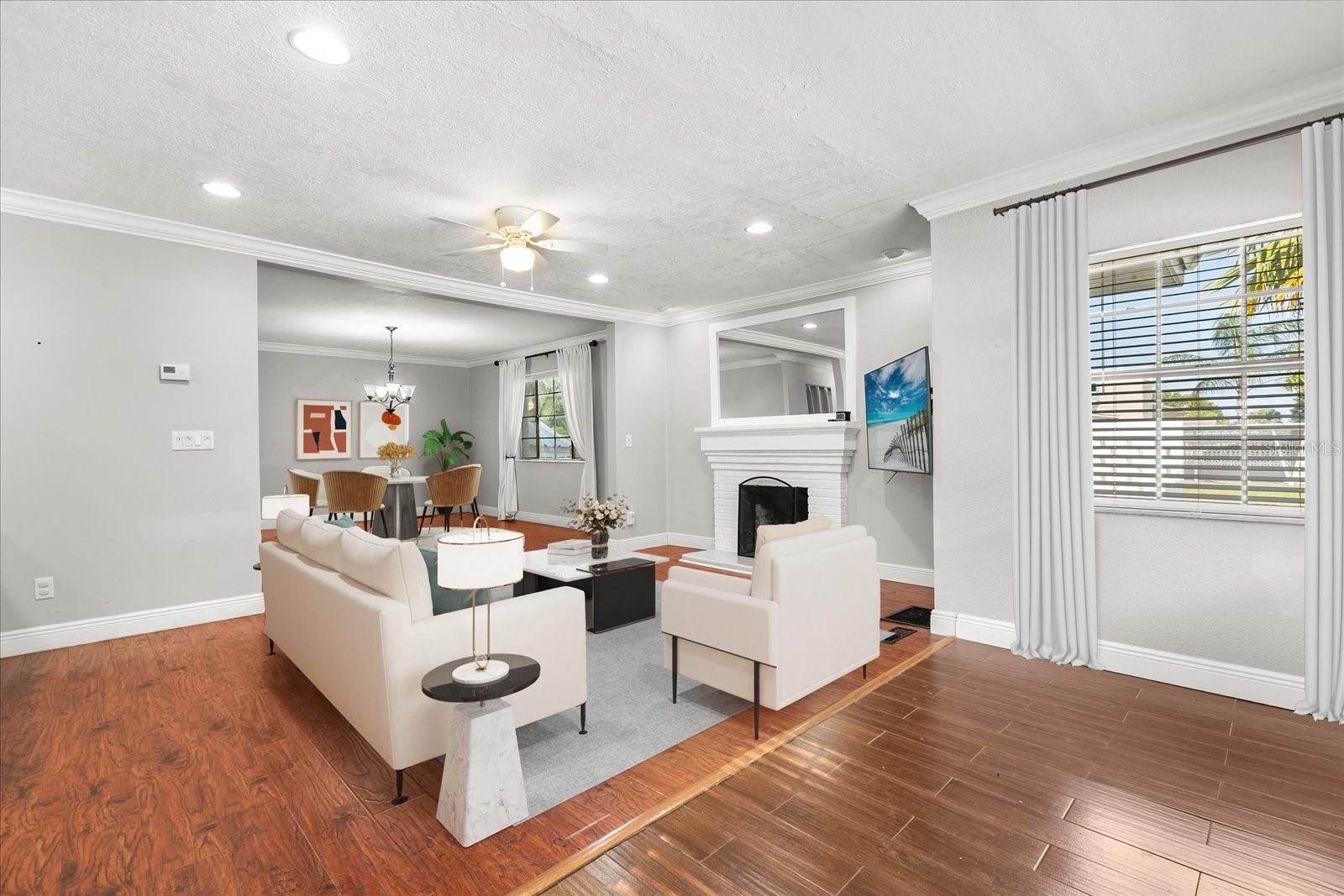 465 W LAKESHORE DRIVE