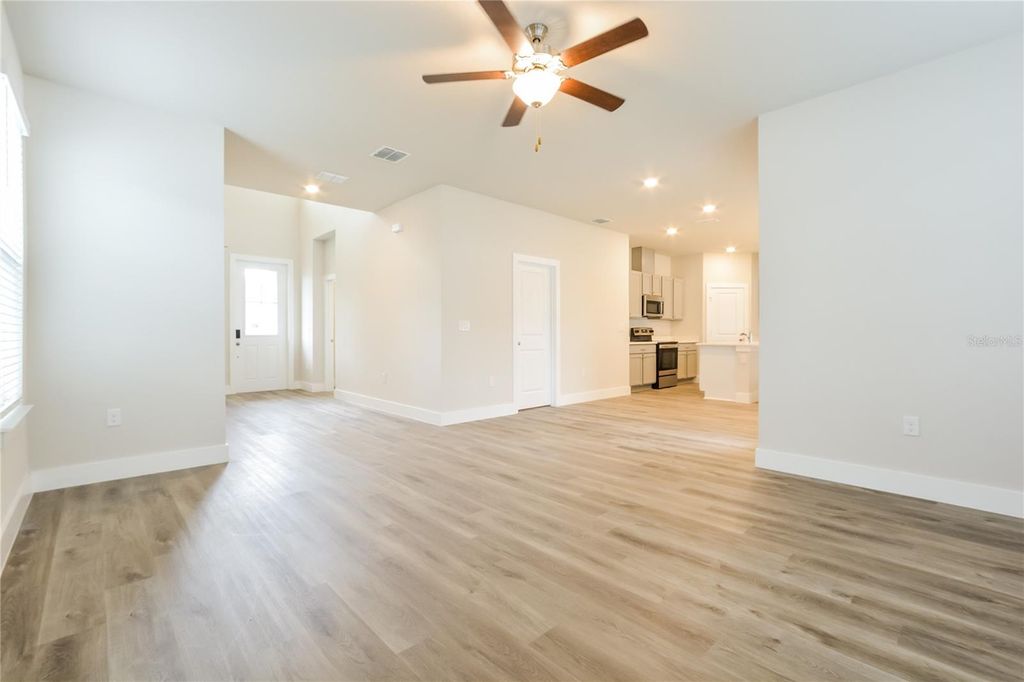 Photo of 352 Whiteheart Drive, Deland, FL 32724 (MLS # O6363614)