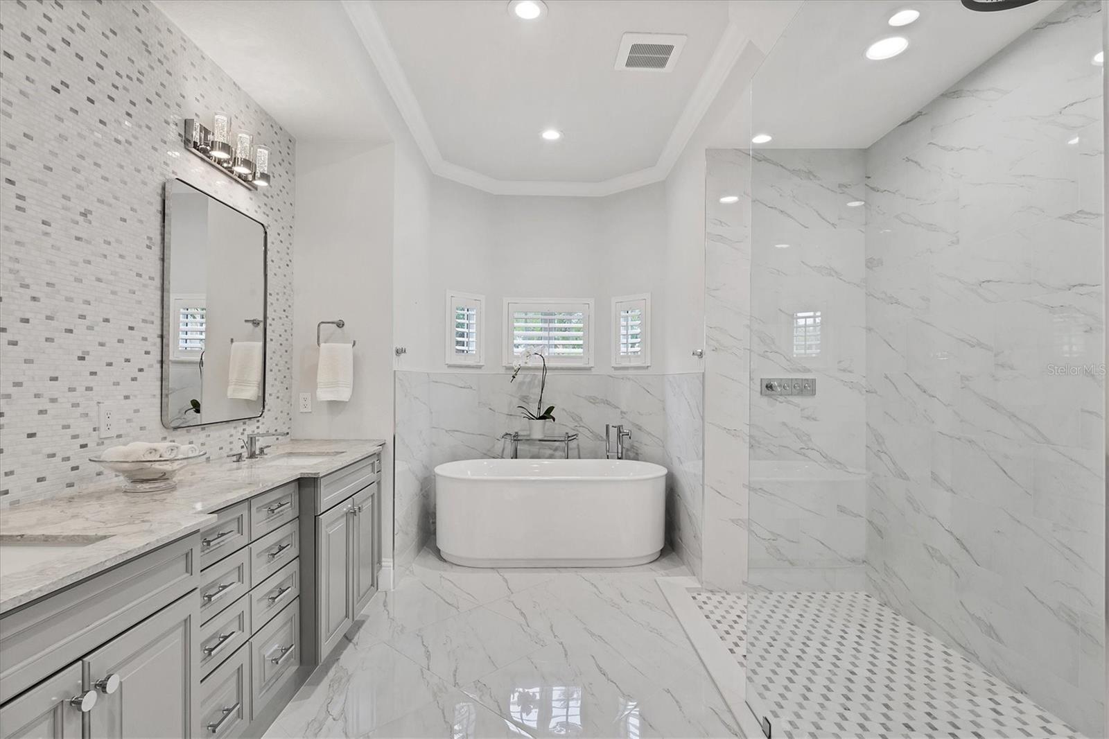 LAKE CLUB PH I - Residential