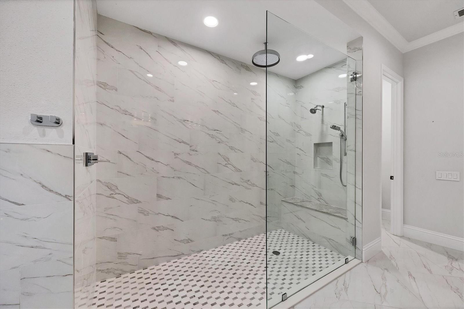 LAKE CLUB PH I - Residential