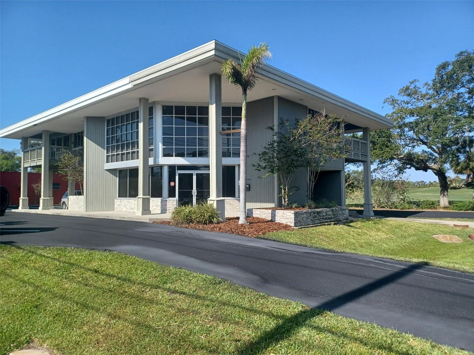 BELLEAIR - Commercial Sale