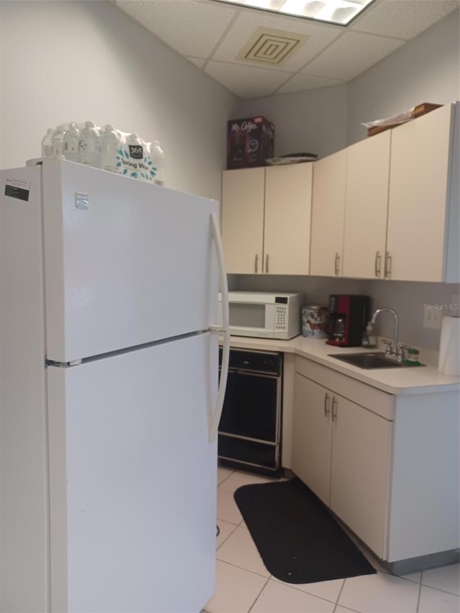 BELLEAIR - Commercial Sale