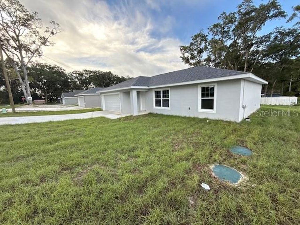 Photo of 17590 SW 112th Place, Dunnellon, FL 34432 (MLS # OM708558)